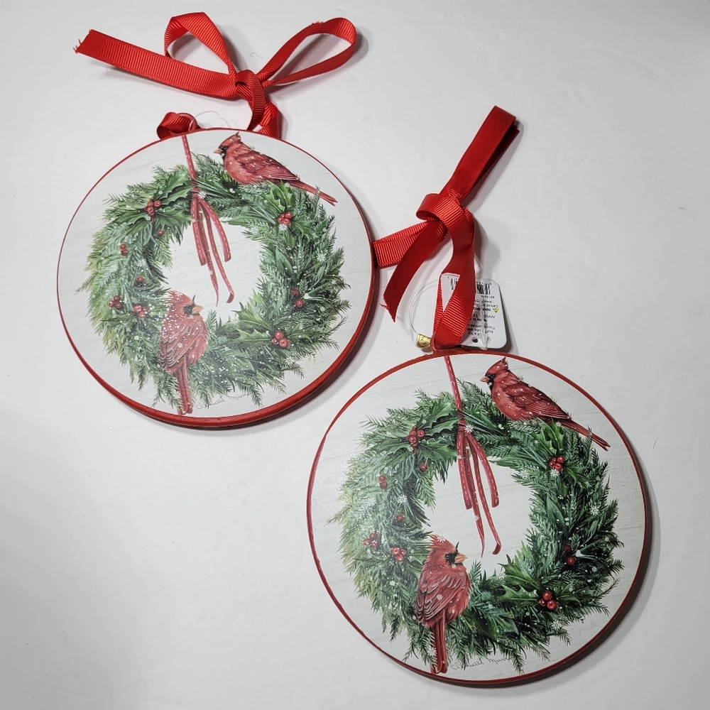Set of 2 Cardinal Red Bird Ornaments Wall Deco, large  NEW